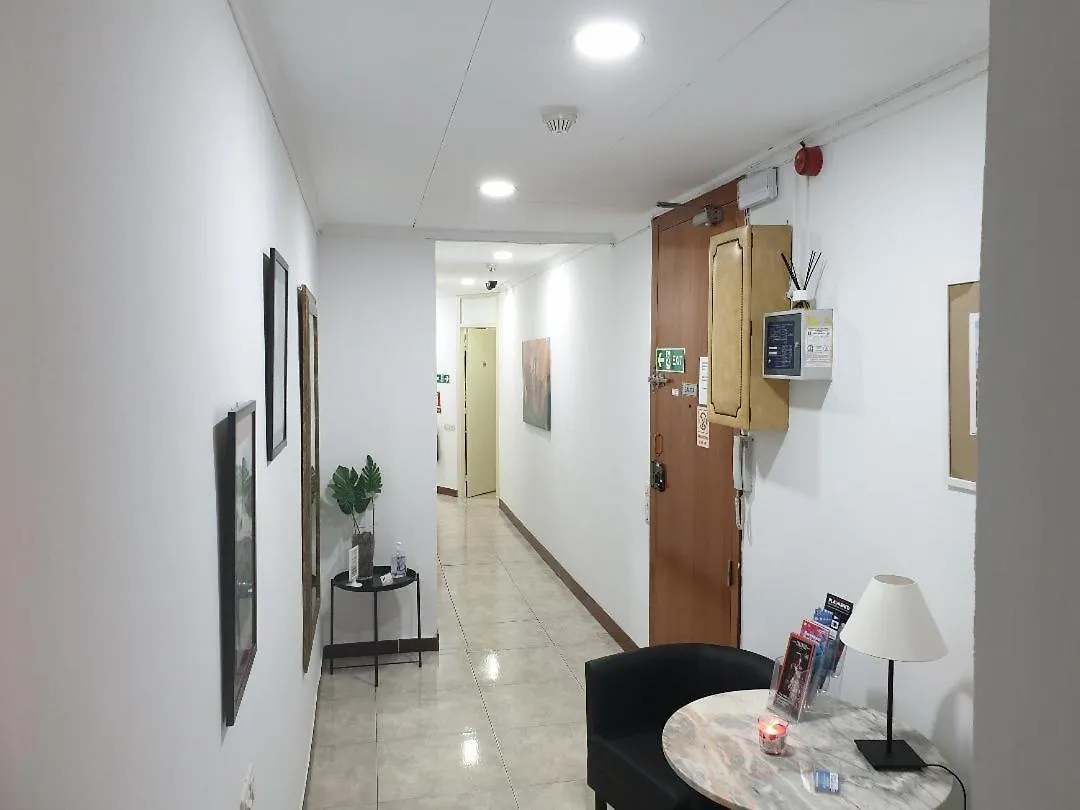 Hostal Absolut Stay (Adults Only) Barcellona Affittacamere