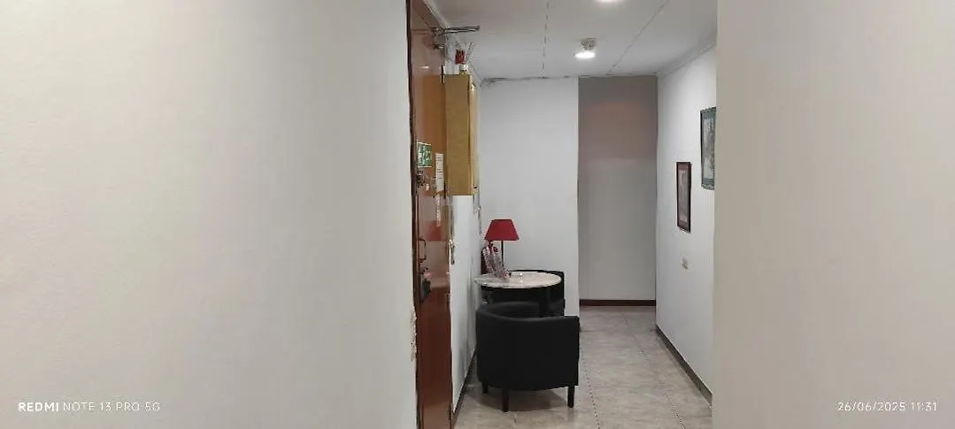 Hostal Absolut Stay (Adults Only) Barcellona 2*,