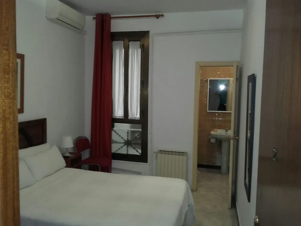 بيت ضيافة Hostal Absolut Stay (Adults Only) برشلونة
